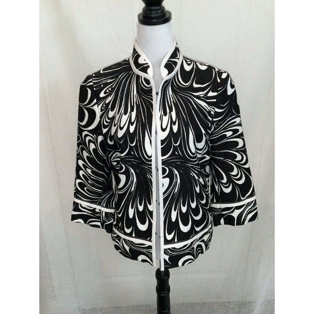 Chico's Medium Floral Black/White Jacket Blazer size 1 - Picture 2 of 7